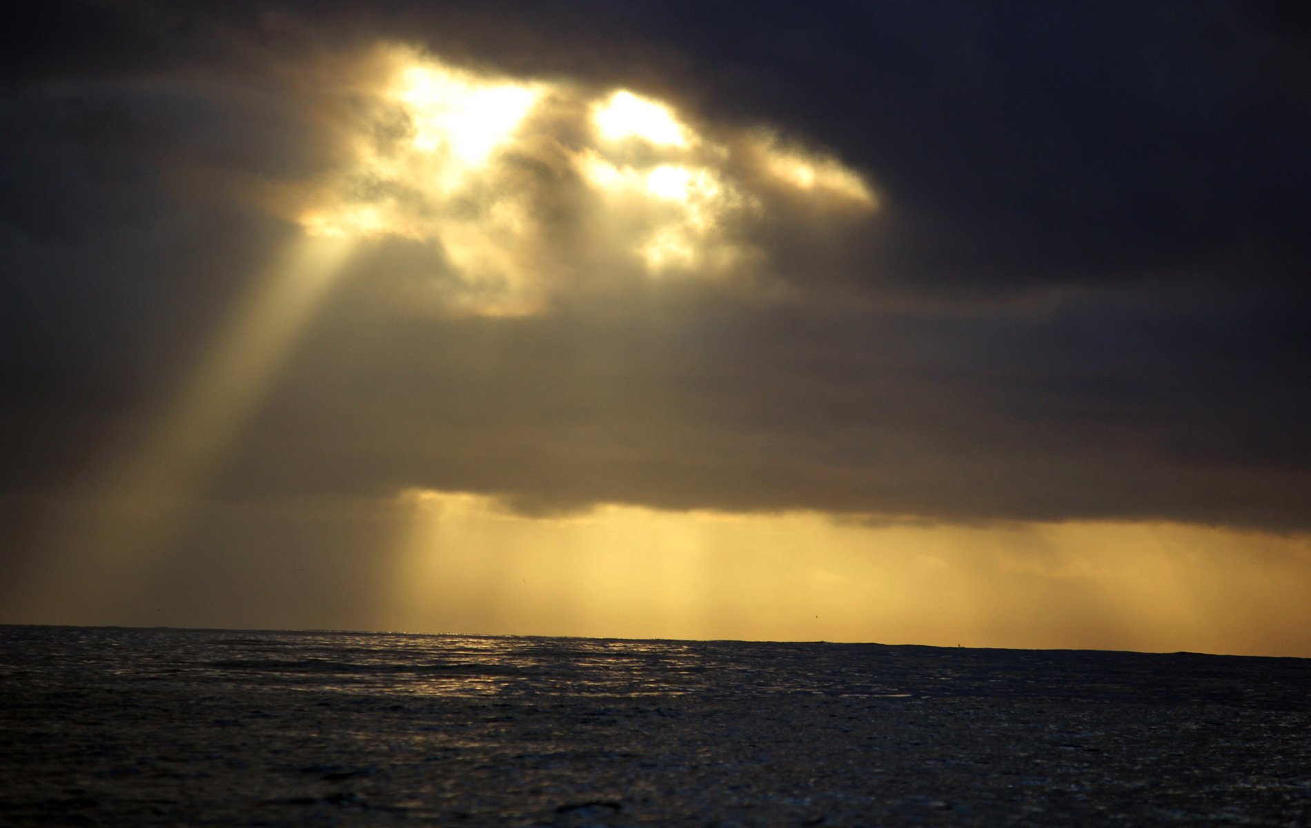 sunlight-after-storm-4